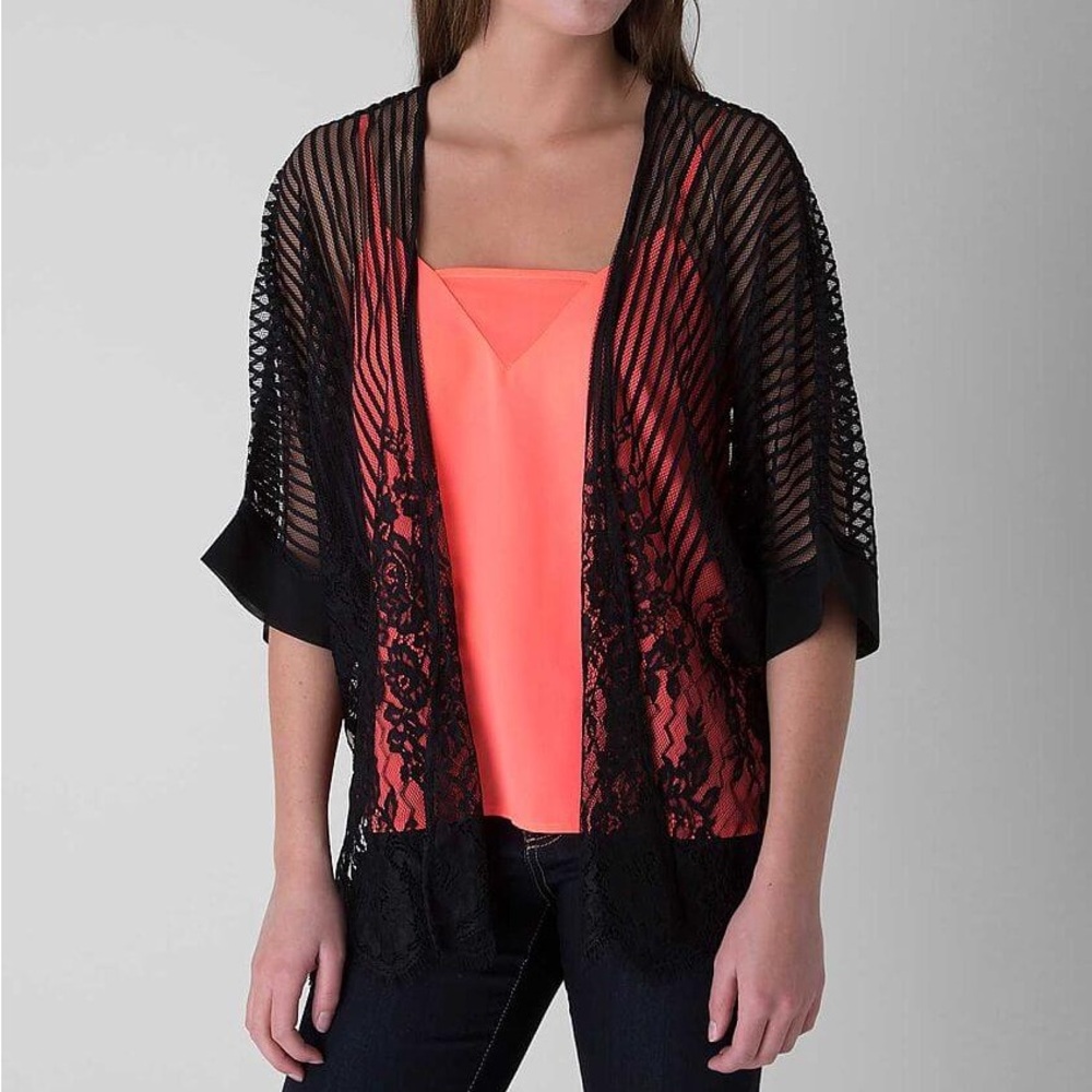 Women's Daytrip Eyelash Lace Cardigan Kimono in Black Size Small